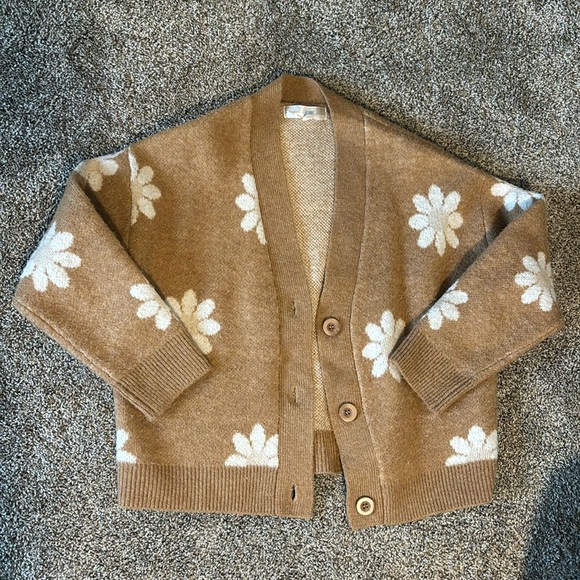 Chelsea & Theodore Sweaters - Women’s Floral cardigan